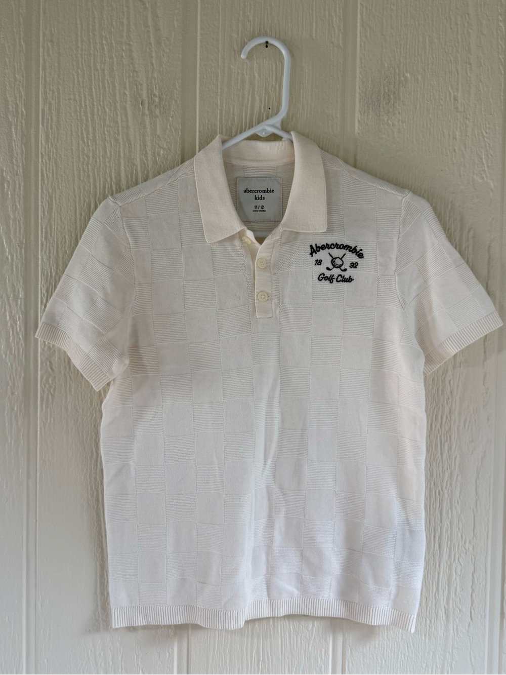 abercrombie kids White Polo Shirt with Embroidered Golf Club Logo